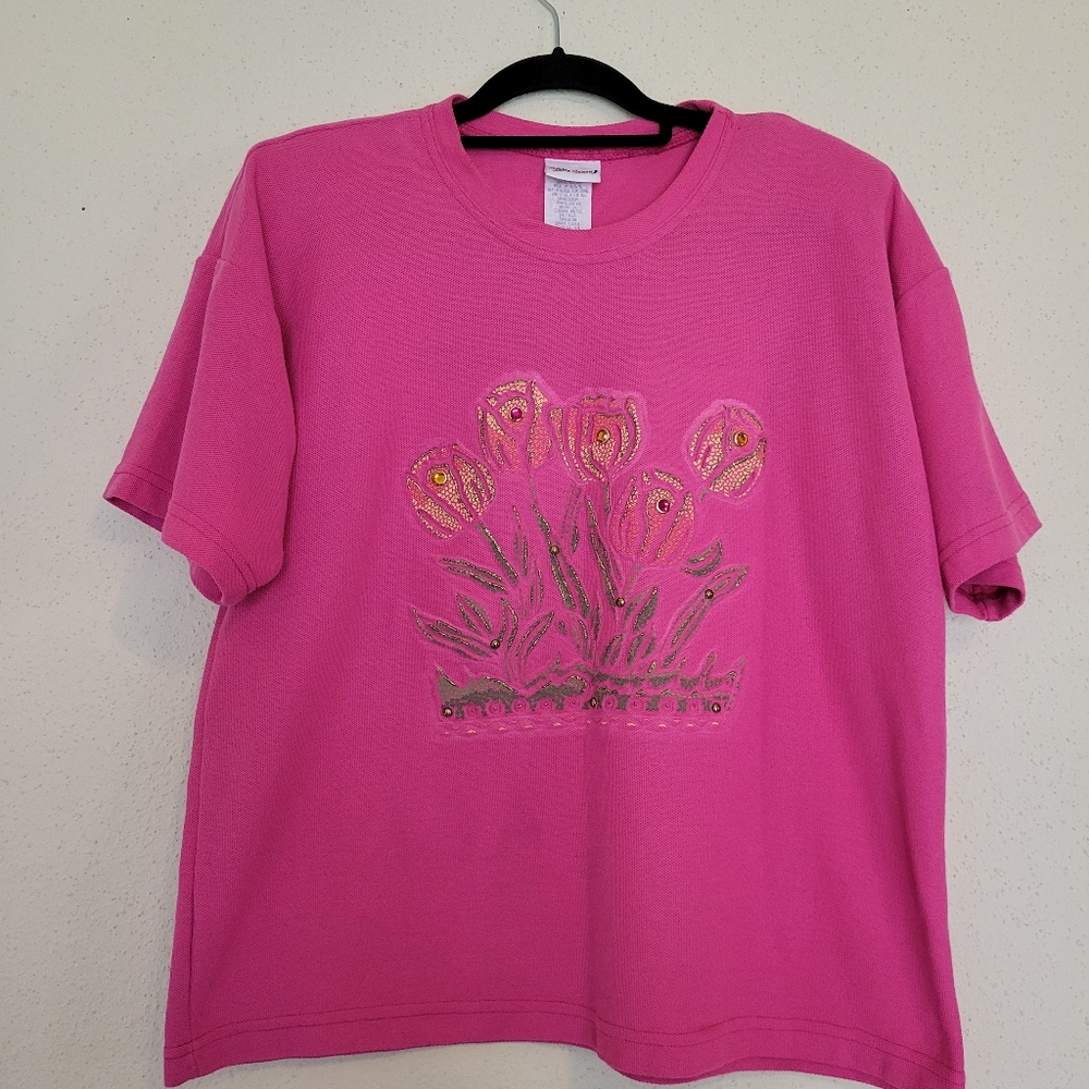 Bobbie Brooks Vintage One Size Fits All pink and floral top